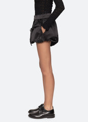 Cream Loraine Shorts | Sea New York